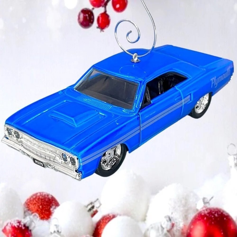 1970 Plymouth Roadrunner Muscle Car 5.25" 1:32 Christmas Tree Ornament